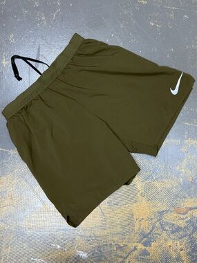 Nike Flex Distance 7” Running Shorts Olive Green AT4014-395 Medium Challenger